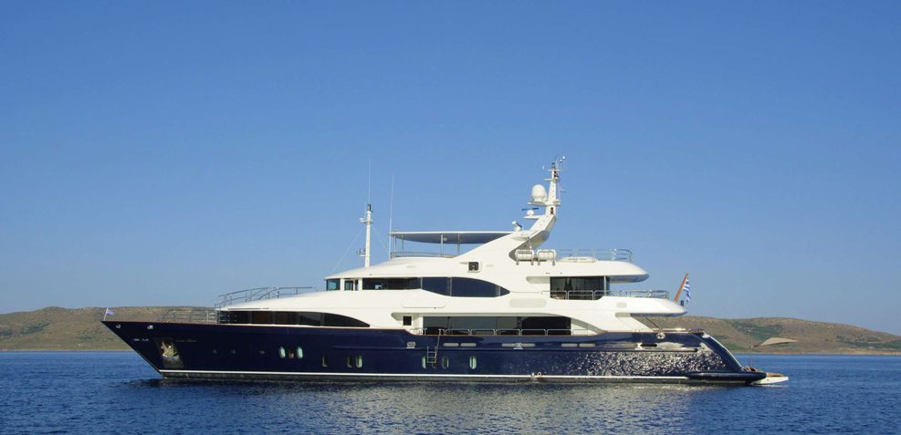 Grande Amore Charter Yacht