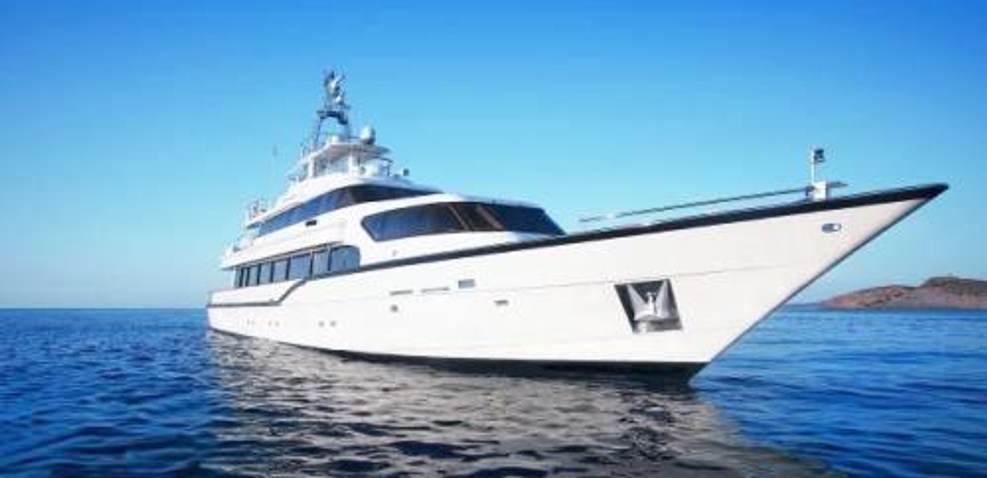 Carmen Serena Charter Yacht